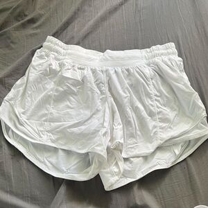 size 8 lulu shorts low rise